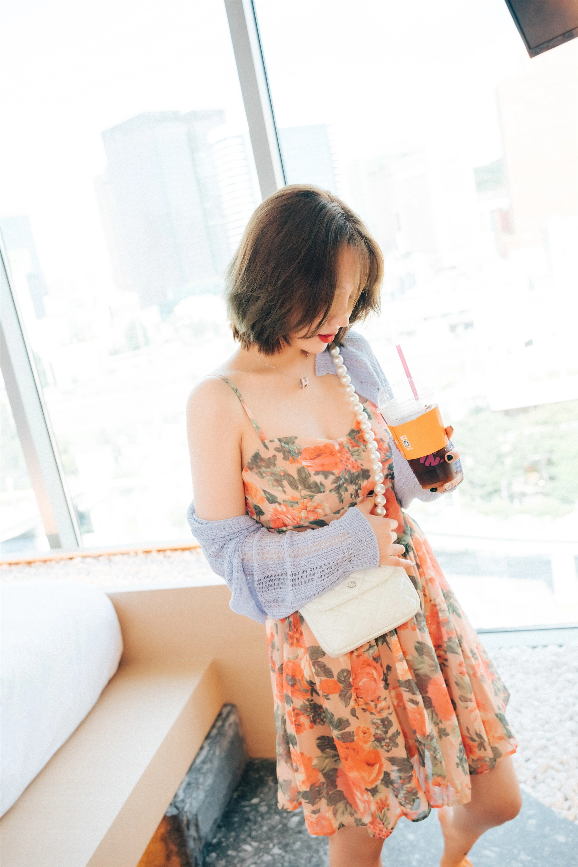 021.[Loozy] -  Son Ye-Eun - Lover in Hotel 1